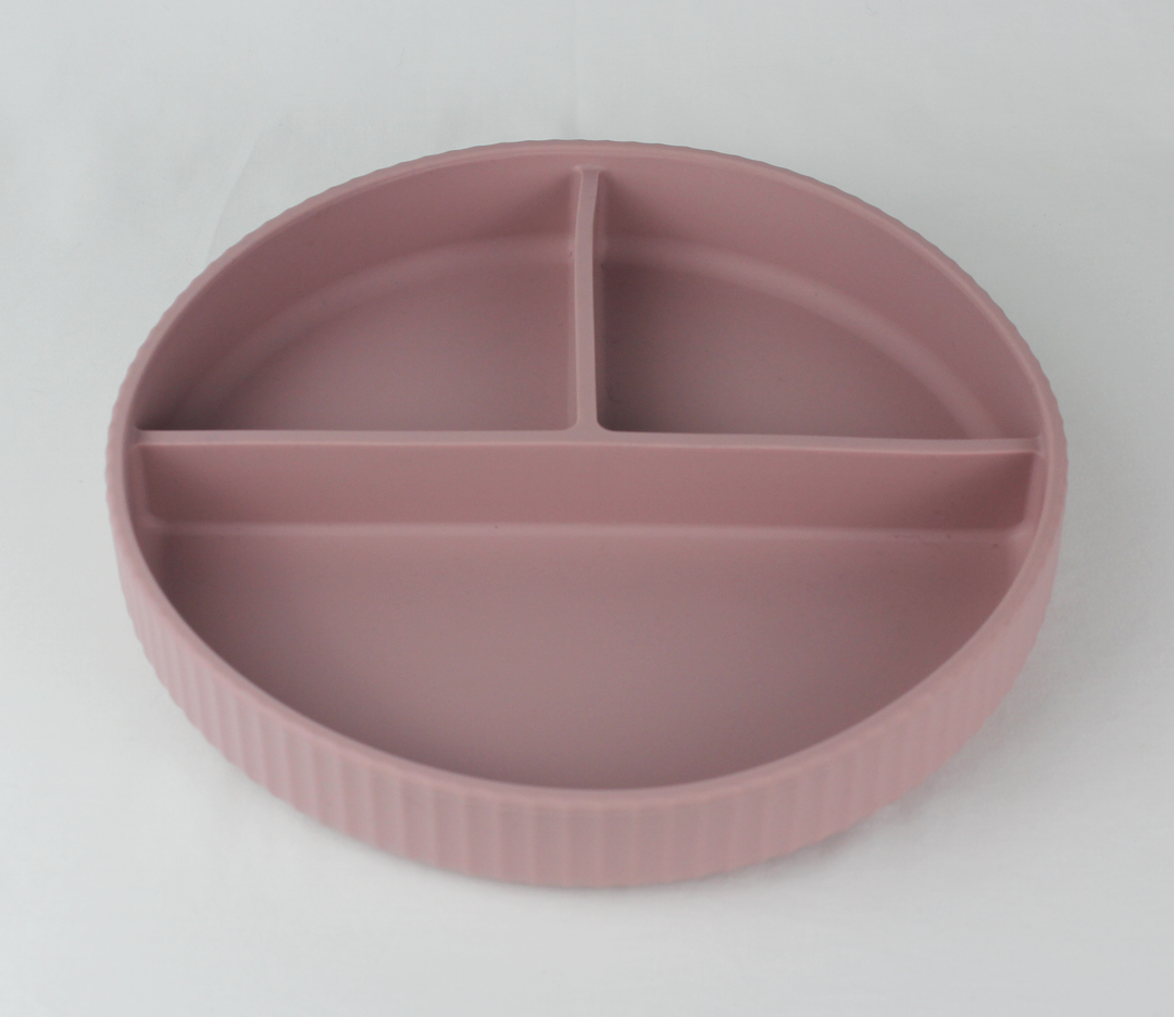 Fluted Suction Divider Plate Misty Lilac Puggle Collective PuggleCollective BPA Free Silicone Tableware toys kids childrens baby gift gifting games baby weaning baby feeding plate bowl drinking suction plate suction bowl Non-stick